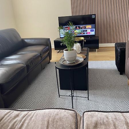 2-Bed Apartment - Sleeps 4 - Street Parking - Wifi 맨체스터 외부 사진