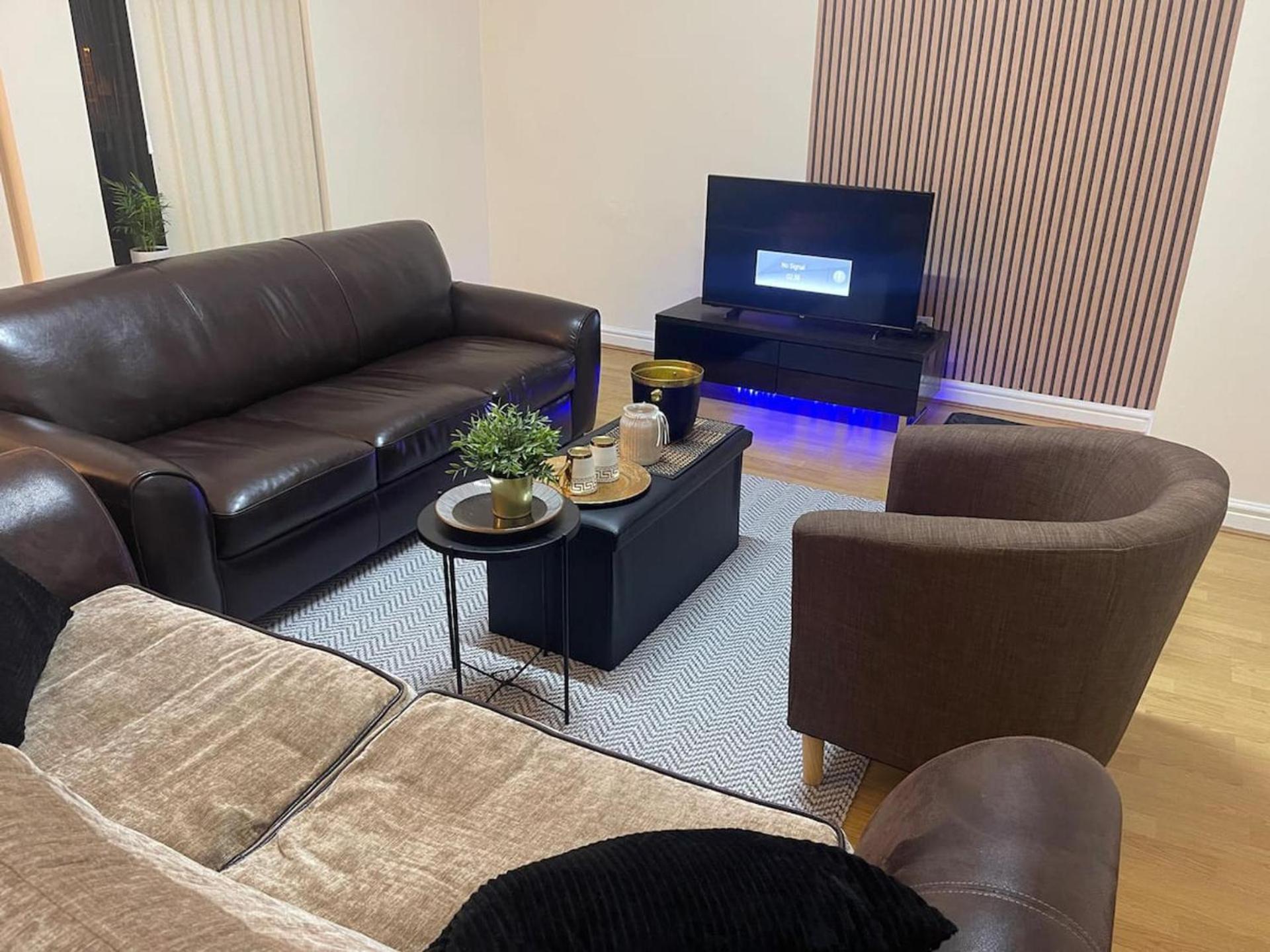 2-Bed Apartment - Sleeps 4 - Street Parking - Wifi 맨체스터 외부 사진