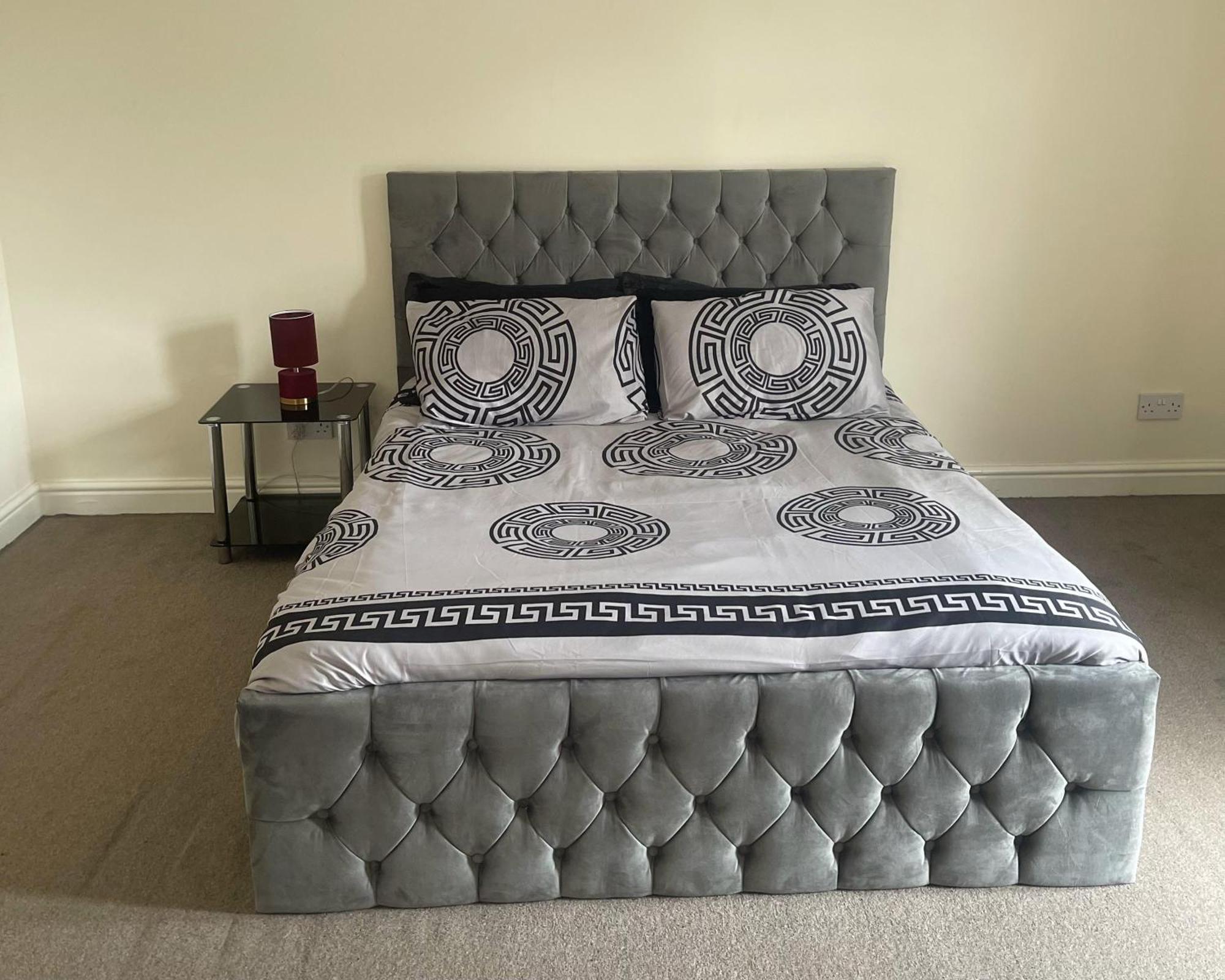 2-Bed Apartment - Sleeps 4 - Street Parking - Wifi 맨체스터 외부 사진